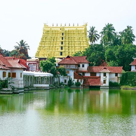 Oyo 7926 Hotel Fort View Thiruvananthapuram Extérieur photo